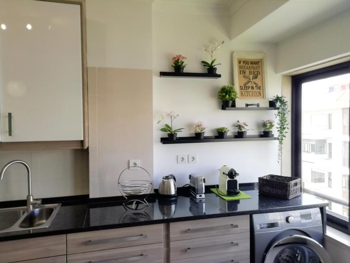 Large Apartment Near The Beach And Lisbon Costa da Caparica Exterior foto